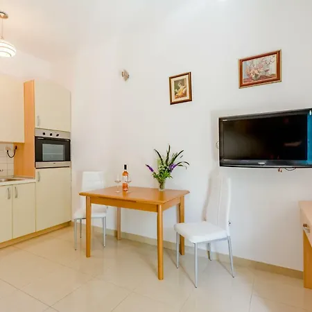 House Barbara Apartment *