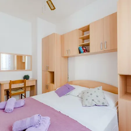 Apartment House Barbara Supetar