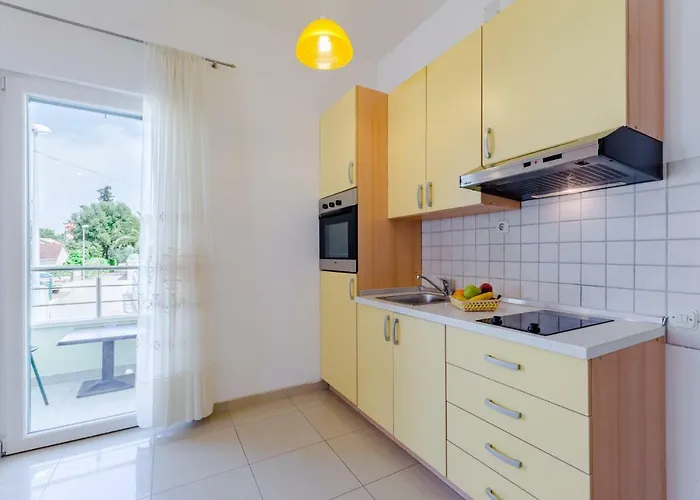 House Barbara Apartment Supetar