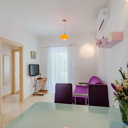 House Barbara سوبيتار