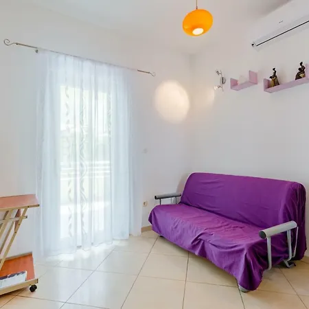 House Barbara شقة *