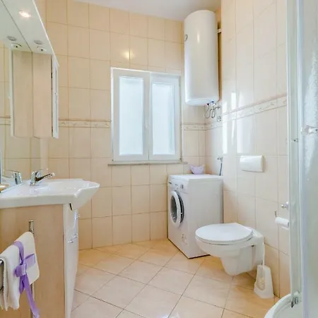 House Barbara سوبيتار