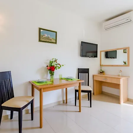 House Barbara شقة *